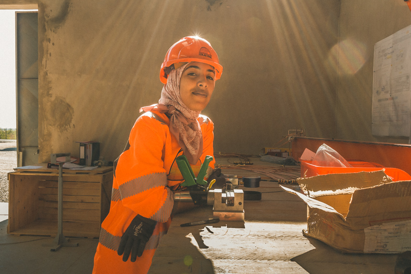 Female moroccan worker in Colas Rail warehouse