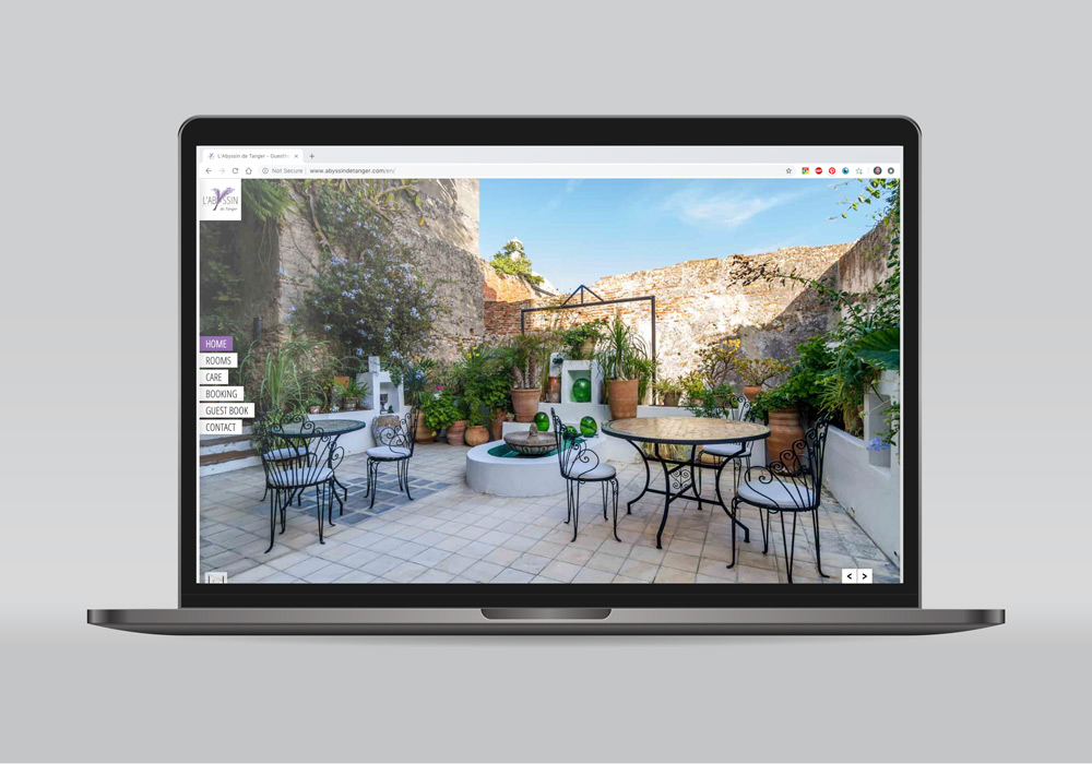 Guesthouse Website development with interior photography